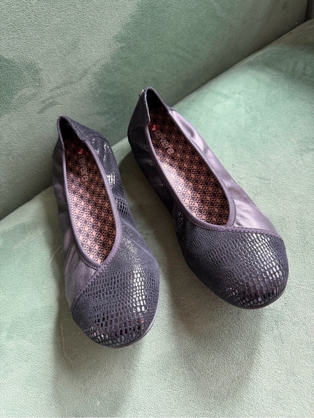Revere Black Slip-On Ballet Flats with Textured Snake-Toe
